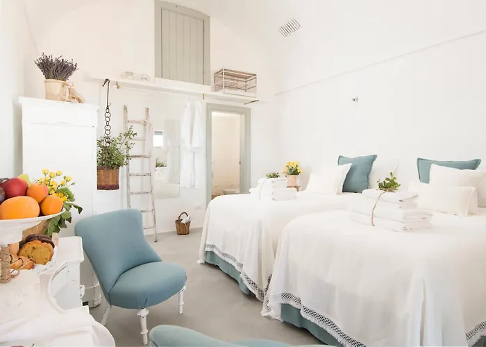 Konukevi Masseria Le Torri 4*